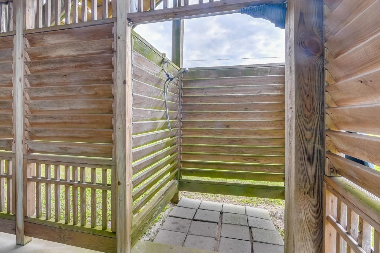 Galveston Escape With Entertainment Patio And Deck! Villa Exterior foto