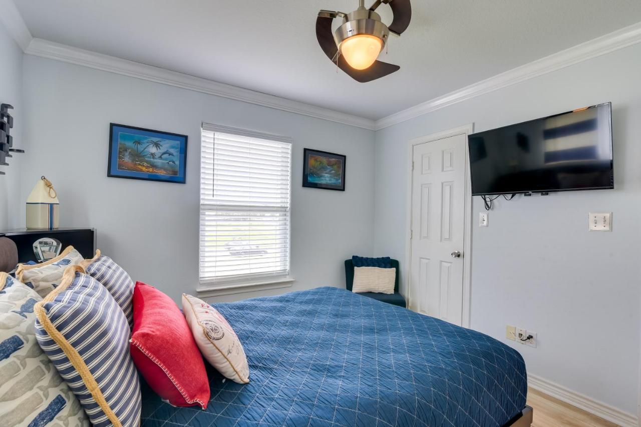 Galveston Escape With Entertainment Patio And Deck! Villa Exterior foto